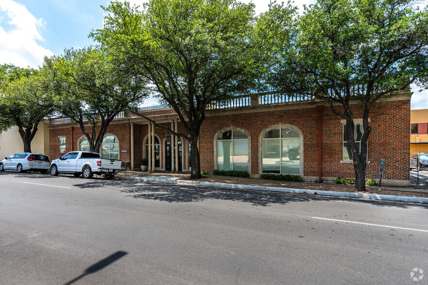 1008 Macon St, Fort Worth, TX en alquiler - Foto del edificio - Imagen 1 de 23