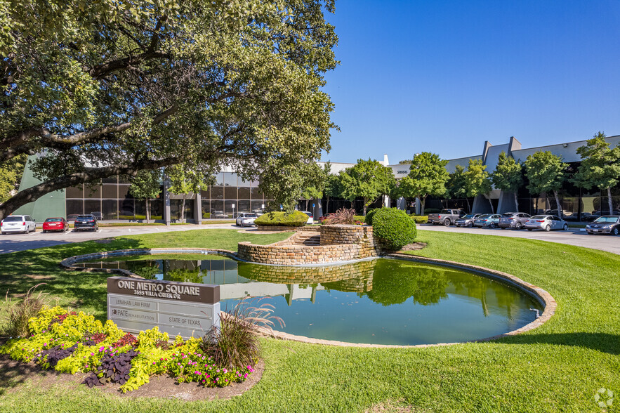 2655 Villa Creek Dr, Dallas, TX en alquiler - Foto del edificio - Imagen 2 de 36