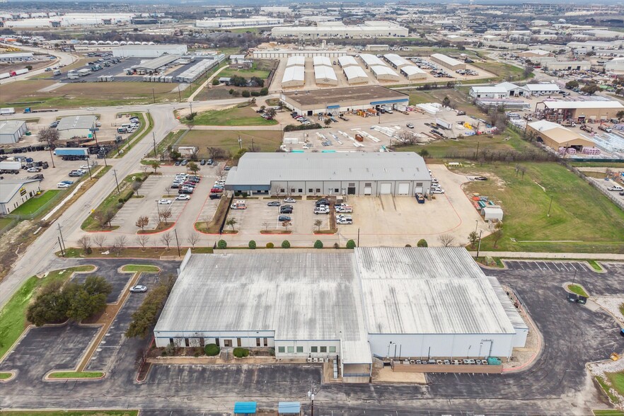 1700 Royston Ln, Round Rock, TX en alquiler - Foto del edificio - Imagen 3 de 16