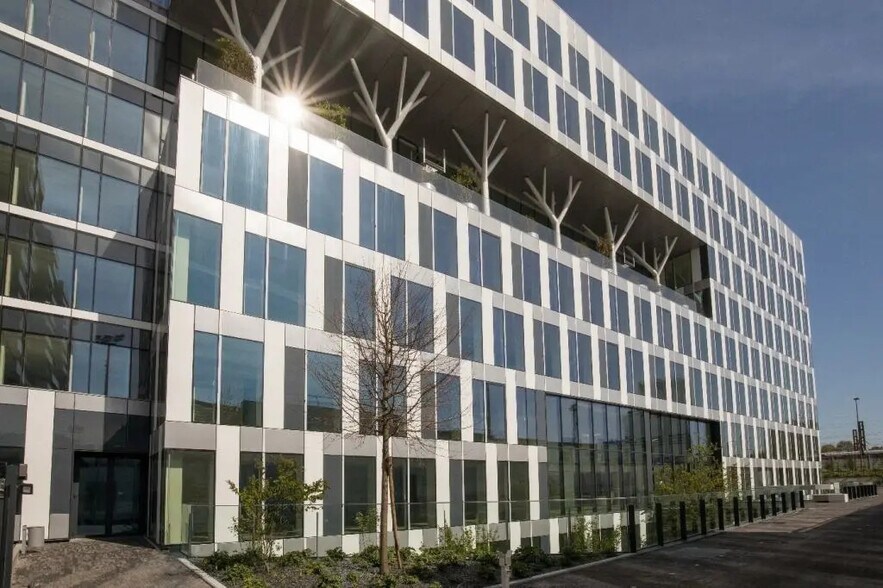 7 Rue Pablo Néruda, Levallois-Perret en alquiler - Foto del edificio - Imagen 3 de 11