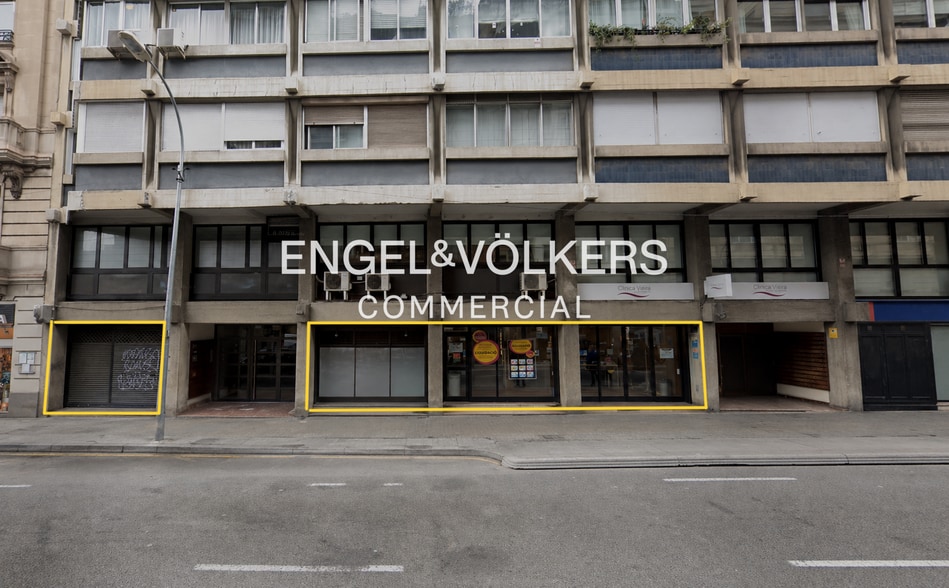Edificio residencial en Barcelona, Barcelona en venta - Foto del edificio - Imagen 2 de 2