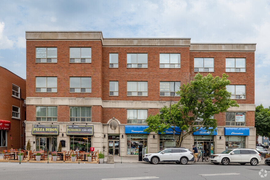 5050-5060 Ch de la Côte-des-Neiges, Montréal, QC en alquiler - Foto del edificio - Imagen 3 de 4