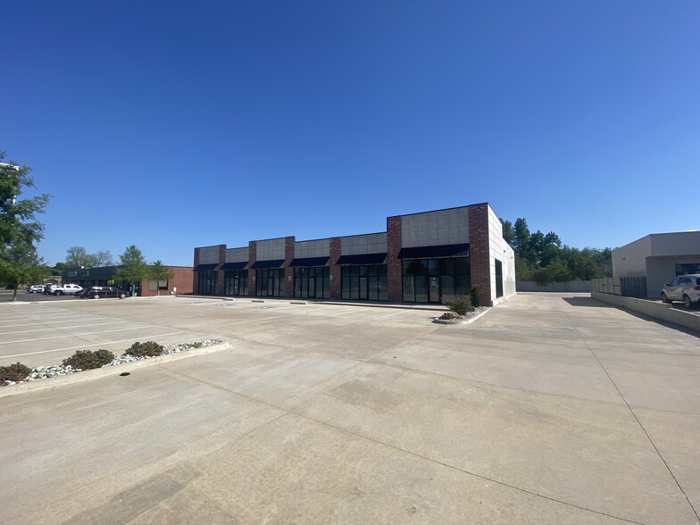 4836 NW 23rd St, Oklahoma City, OK en alquiler - Foto del edificio - Imagen 2 de 11