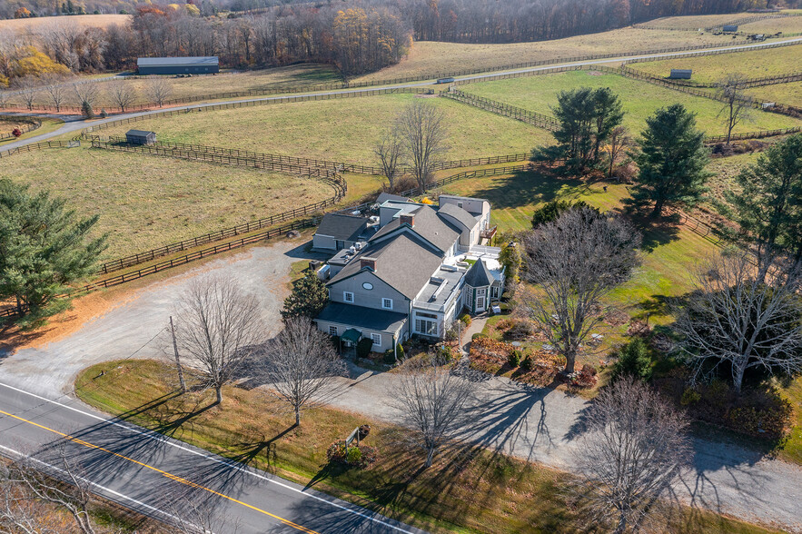 4258 Route 44, Millbrook, NY en venta - Vista aérea - Imagen 2 de 36