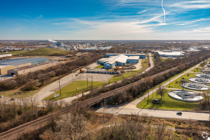 300 E Joe Orr Rd, Chicago Heights, IL en alquiler - Vista aérea - Imagen 3 de 9