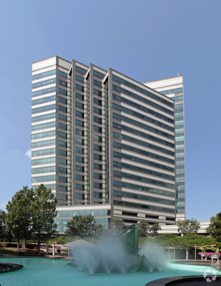 2 Tower Center Blvd, East Brunswick, NJ en alquiler - Foto del edificio - Imagen 2 de 11