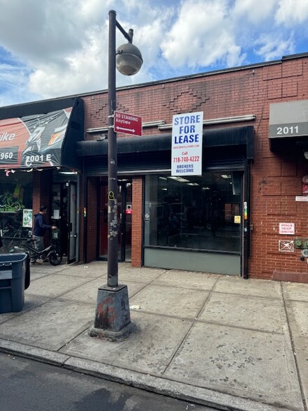 2001-2011 Westchester Ave, Bronx, NY en alquiler - Foto del edificio - Imagen 2 de 11