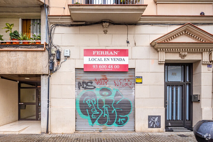 Local en Barcelona, Barcelona en alquiler - Foto del edificio - Imagen 3 de 3
