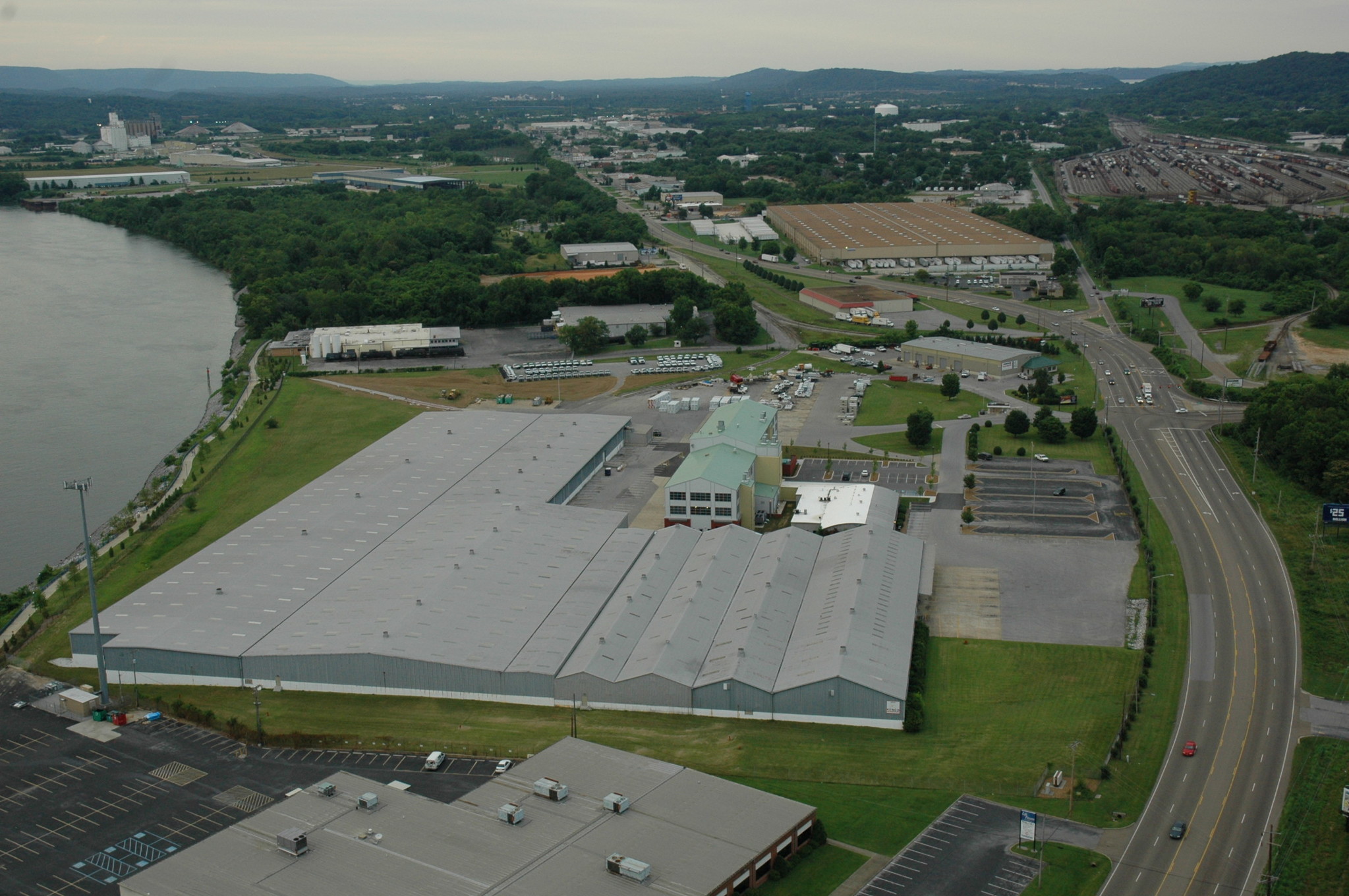 2001 Riverside Dr, Chattanooga, TN en alquiler Foto del edificio- Imagen 1 de 16