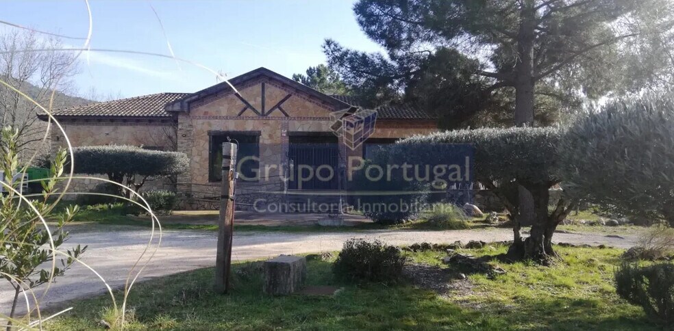 Local en Santa María del Tiétar, Ávila en venta - Foto del edificio - Imagen 1 de 7