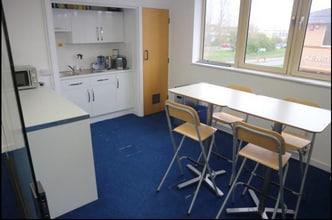 12 Richfield Ave, Reading en alquiler Foto del interior- Imagen 1 de 3