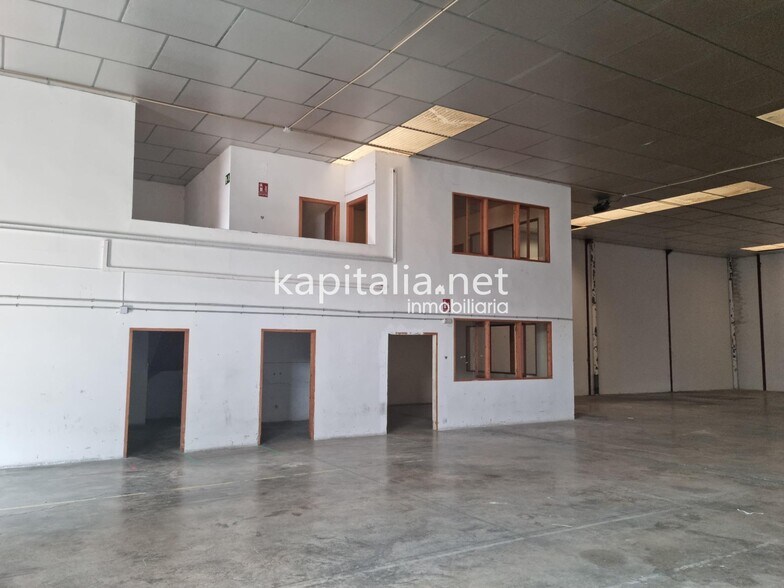 Nave en Valencia de Alcántara en alquiler - Foto del edificio - Imagen 1 de 6