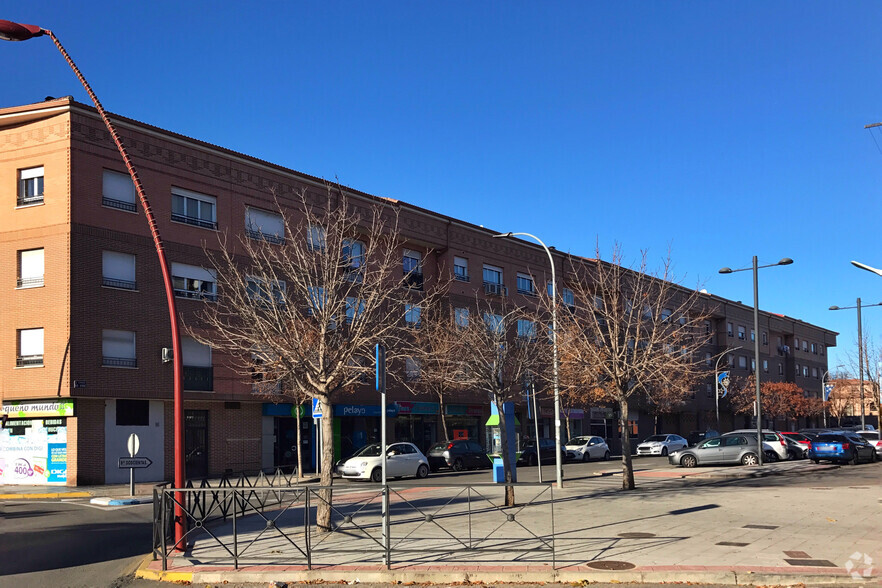 Calle Río Sorbe, 7, Azuqueca de Henares, Guadalajara en venta - Foto del edificio - Imagen 2 de 2