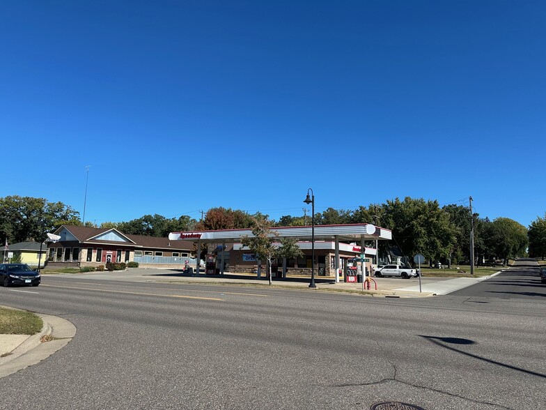 502 Benton Dr N, Sauk Rapids, MN en alquiler - Foto del edificio - Imagen 1 de 2