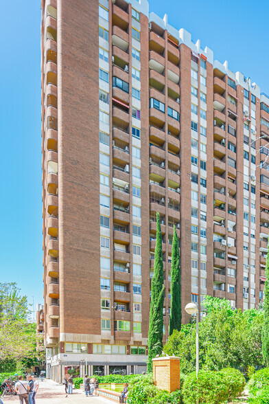 Avenida De Brasil, 17, Madrid, Madrid en alquiler - Foto del edificio - Imagen 2 de 3