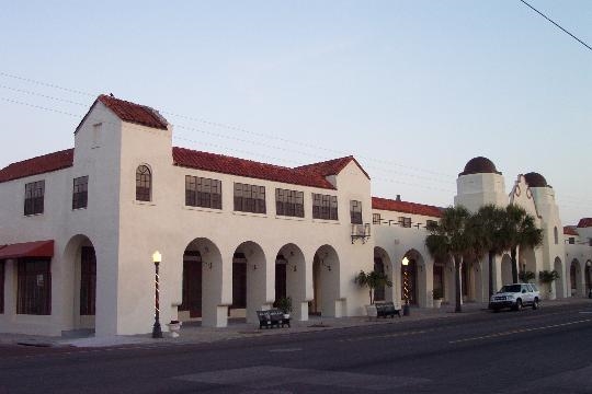 210 Pinellas Ave S, Tarpon Springs, FL en alquiler - Foto del edificio - Imagen 3 de 3