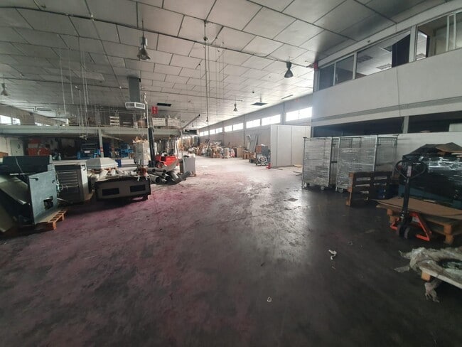 Más detalles de Nave en alquiler