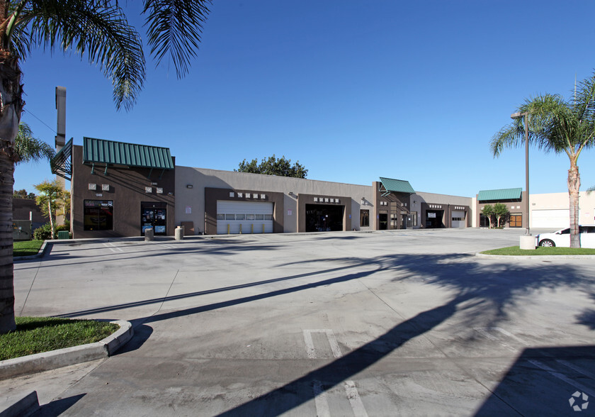 13409 Garvey Ave, Baldwin Park, CA en alquiler - Foto del edificio - Imagen 1 de 18