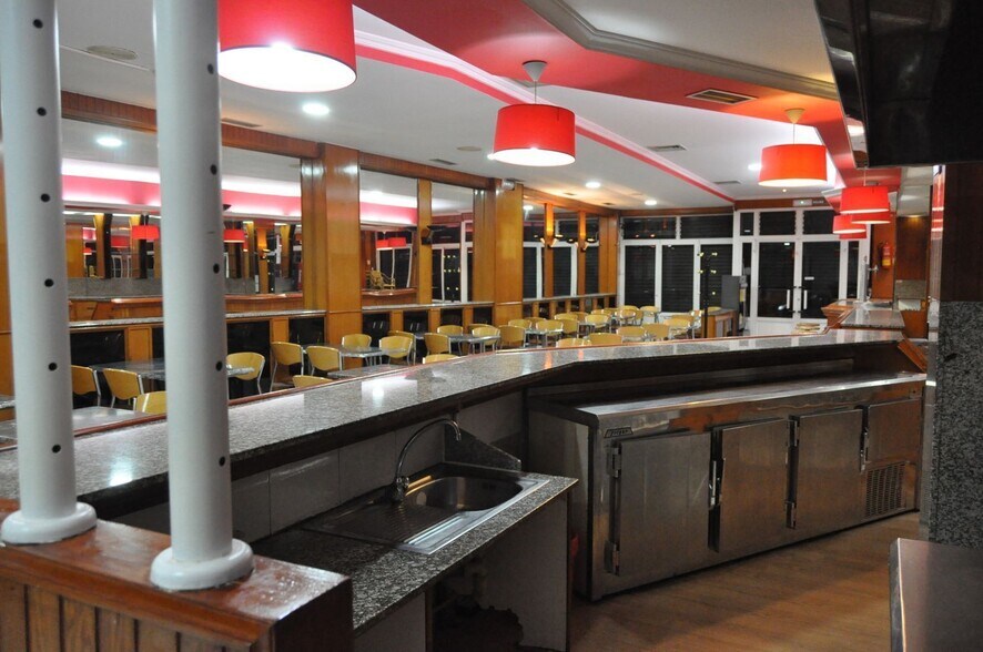 Local en Santiago de Compostela, La Coruna en alquiler - Foto del interior - Imagen 2 de 25