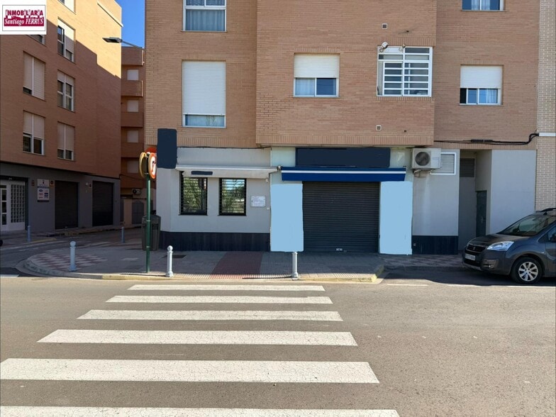 Local en Almussafes, Valencia en venta - Foto del edificio - Imagen 3 de 15