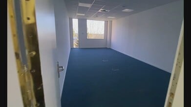 Calle Rozabella, 6, Las Rozas de Madrid, Madrid en alquiler - Vídeo de anuncio comercial 