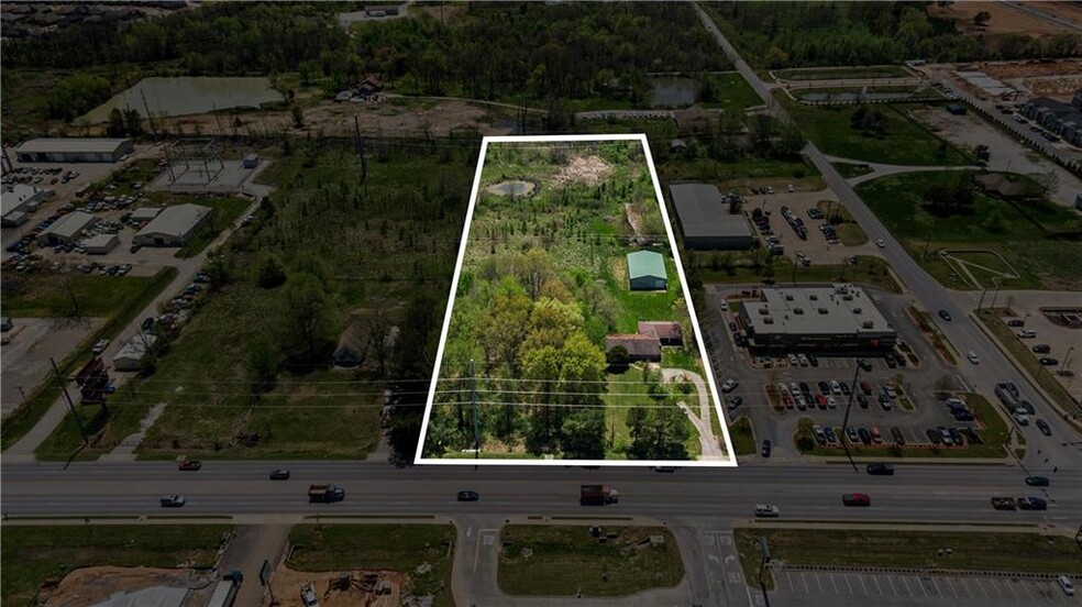 3331 SW 14th St, Bentonville, AR en venta - Foto del edificio - Imagen 1 de 16