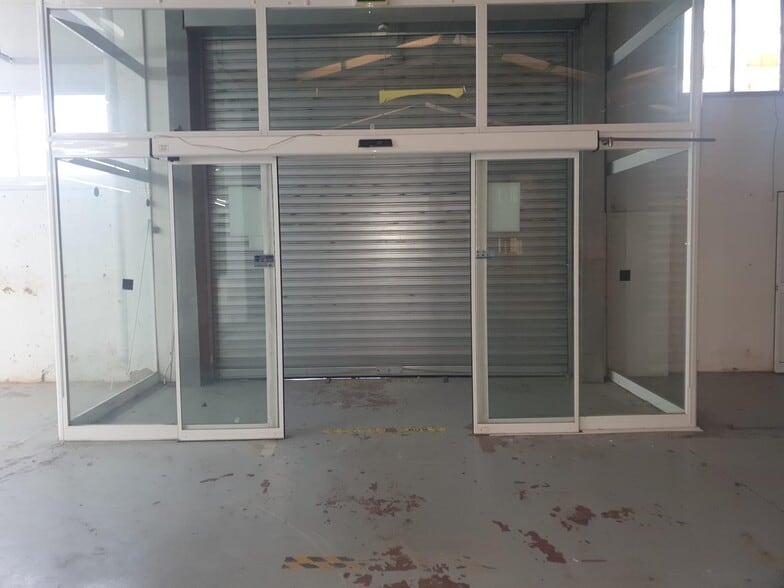 Nave en SEVILLA en alquiler - Foto del edificio - Imagen 2 de 16