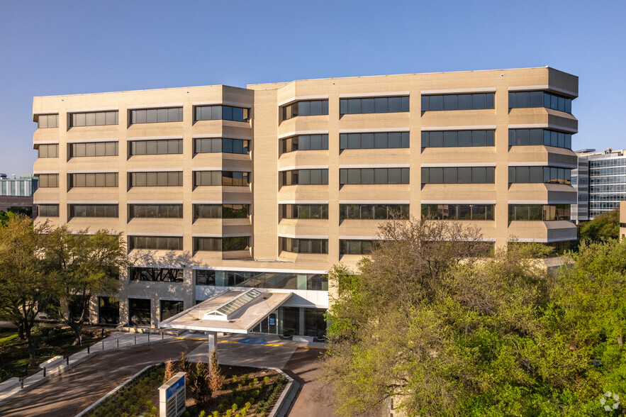 411 N Washington Ave, Dallas, TX en alquiler - Foto del edificio - Imagen 1 de 25