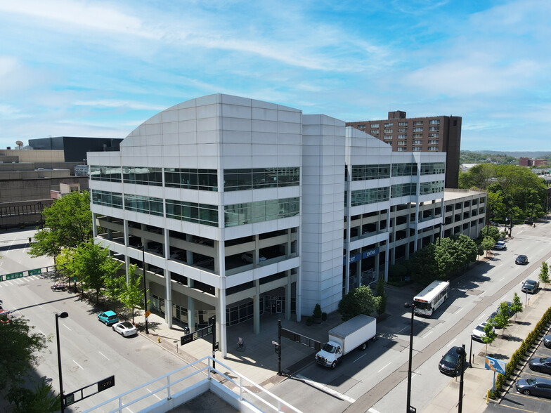 655 Plum St, Cincinnati, OH en alquiler - Foto del edificio - Imagen 1 de 30