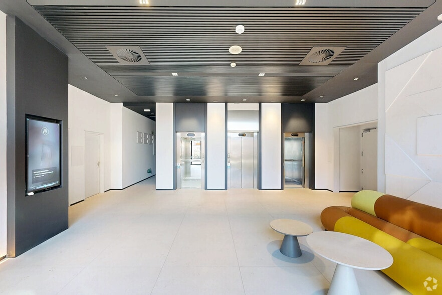 Calle de Santa Leonor, 65, Madrid, Madrid en alquiler - Matterport 3D Scan - Imagen 3 de 27