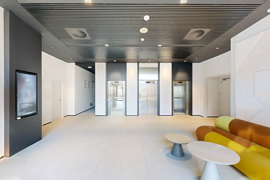 Calle de Santa Leonor, 65, Madrid, Madrid en alquiler - Matterport 3D Scan - Imagen 3 de 28