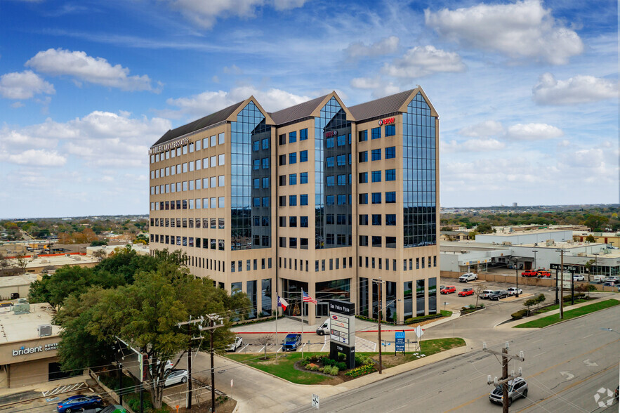 7330 San Pedro Ave, San Antonio, TX en alquiler - Foto del edificio - Imagen 1 de 7