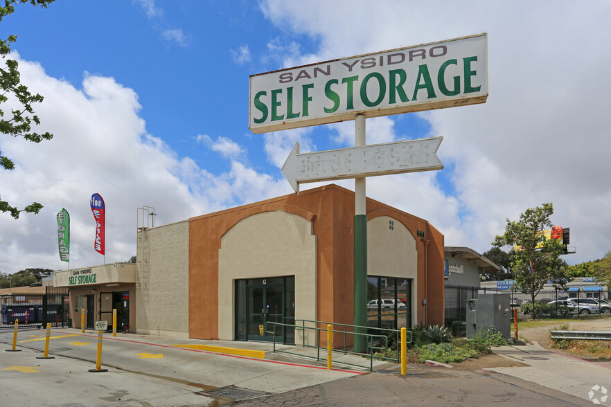 644 E San Ysidro Blvd, San Ysidro, CA en alquiler - Foto del edificio - Imagen 1 de 3