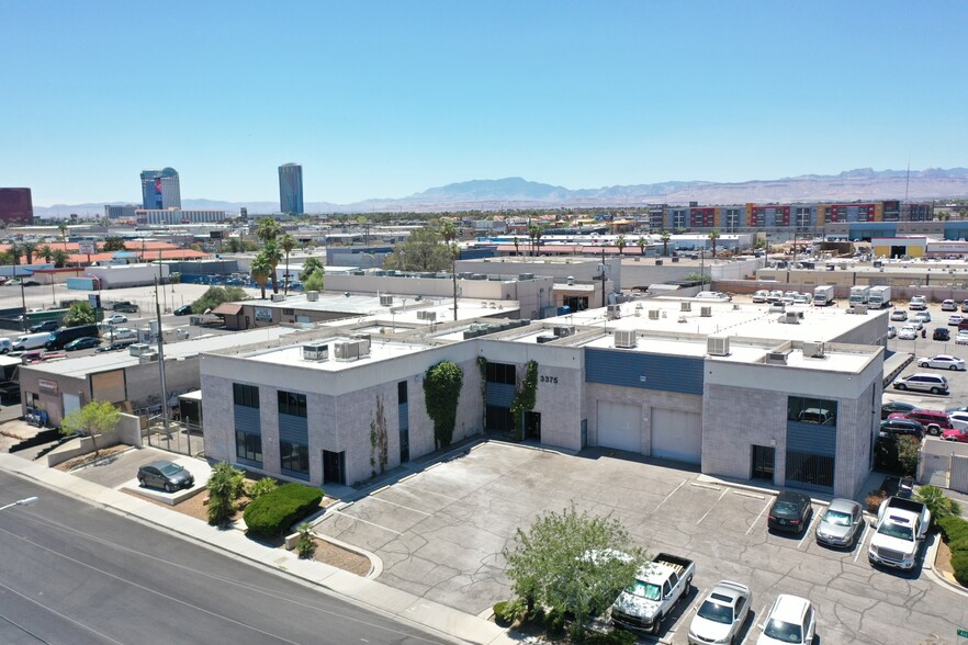 3375 Aldebaran Ave, Las Vegas, NV en venta - Foto del edificio - Imagen 3 de 42