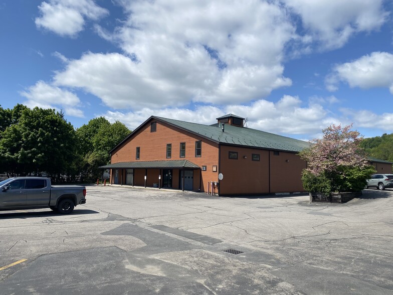 895 Putney Rd, Brattleboro, VT en alquiler - Foto del edificio - Imagen 2 de 7