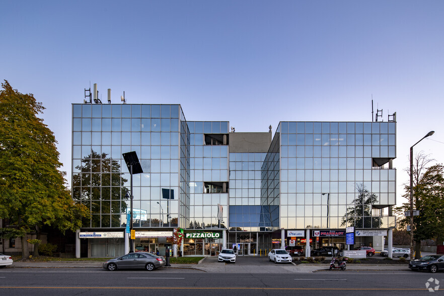 2425 Bloor St W, Toronto, ON en alquiler - Foto del edificio - Imagen 2 de 5