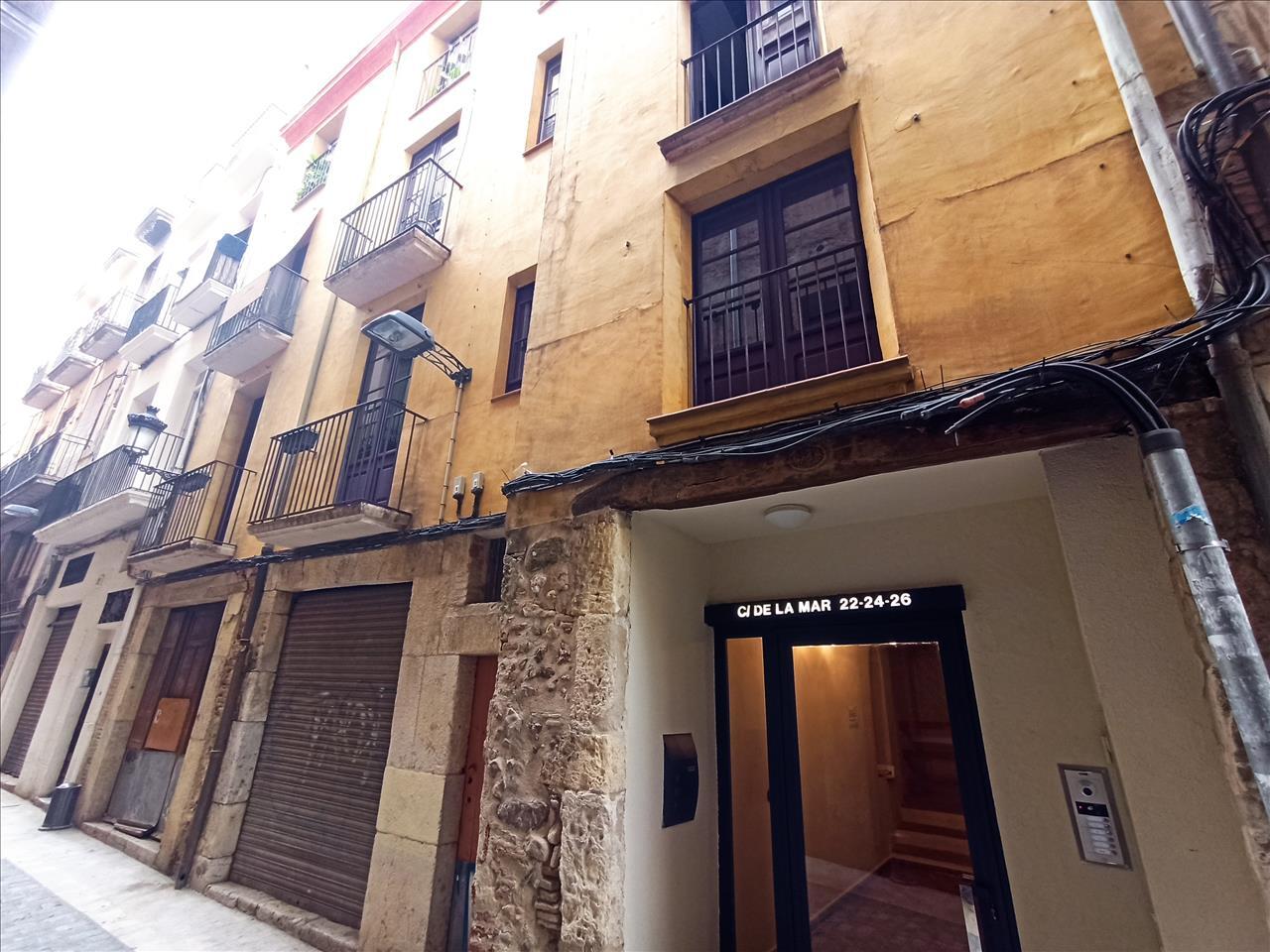 Edificio residencial en Reus, Tarragona en venta Foto principal- Imagen 1 de 2