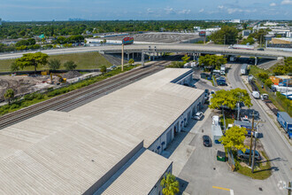 18227-18243 NE 4th Ct, Miami, FL - vista aérea  vista de mapa - Image1