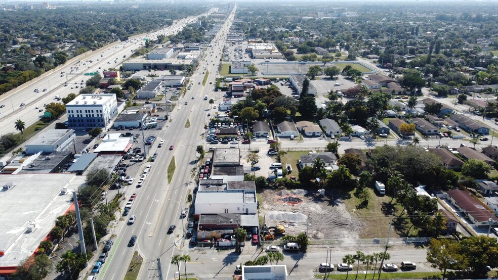 10822-10824 NW 7th Ave, Miami, FL en alquiler - Foto del edificio - Imagen 1 de 9