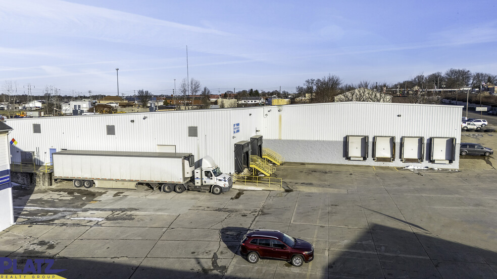 112 S Meridian Rd, Youngstown, OH en alquiler - Foto del edificio - Imagen 1 de 8