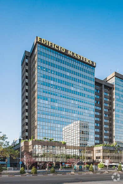 Avenida del General Perón, 38 B, Madrid, Madrid en alquiler - Foto del edificio - Imagen 2 de 6