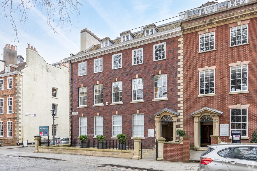10 Queen Sq, Bristol en alquiler - Foto del edificio - Imagen 2 de 5