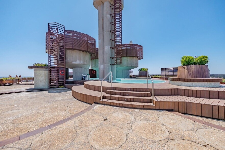 Avenida de América, 37, Madrid, Madrid en venta - Foto del edificio - Imagen 3 de 8