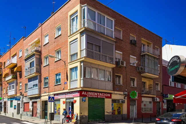 Más detalles de Calle de Lazaga, 11, Madrid - Edificio residencial​ en venta