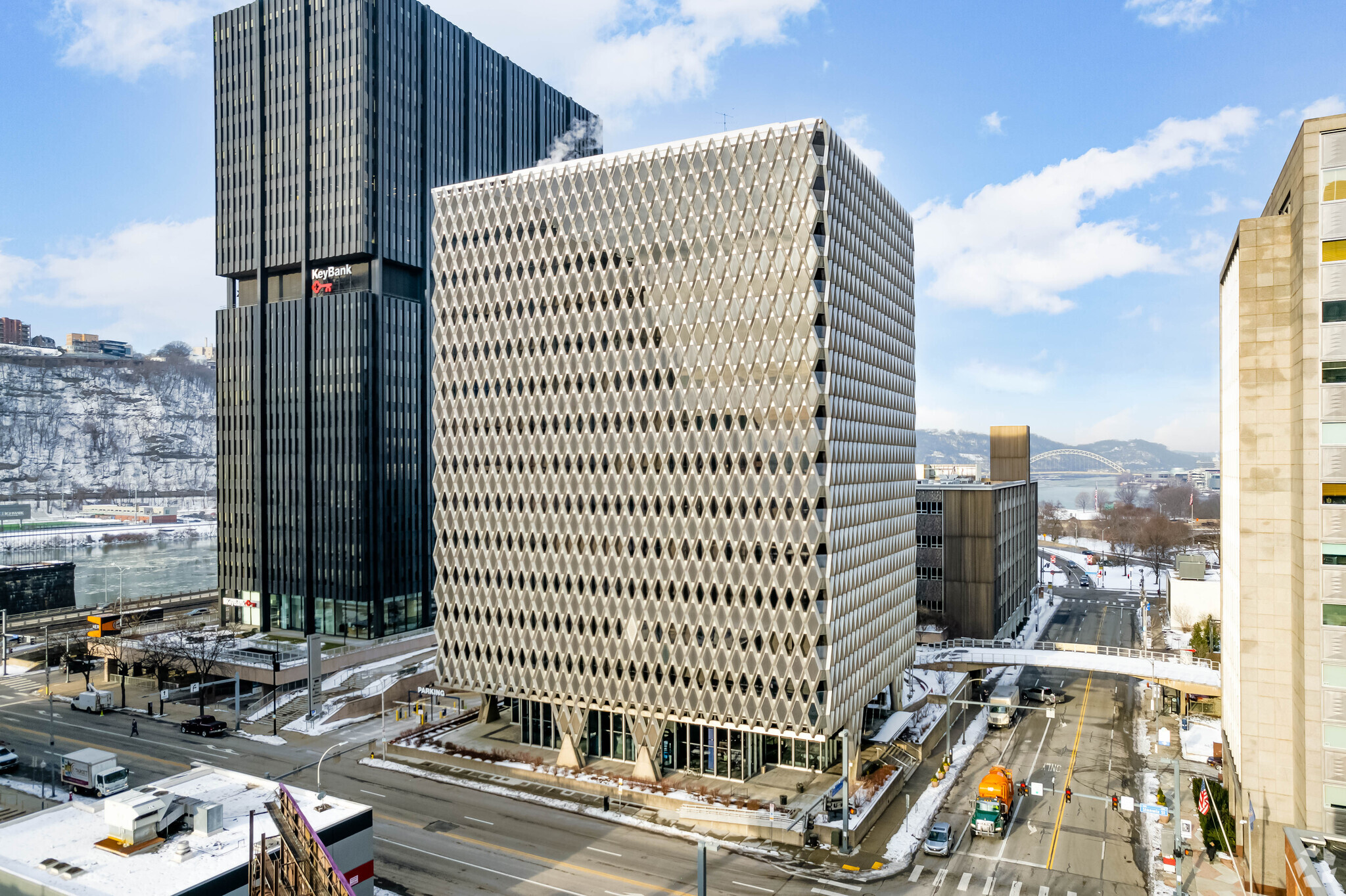 60 Boulevard of the Allies, Pittsburgh, PA en alquiler Foto del edificio- Imagen 1 de 5