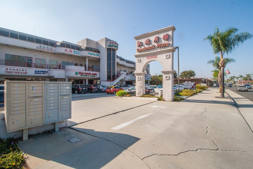 1300 Main St, Alhambra, CA en alquiler - Foto del edificio - Imagen 3 de 9