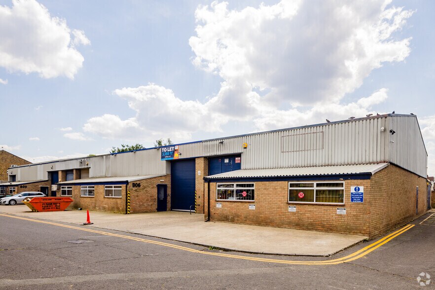 Bath Rd, Hounslow en alquiler - Foto del edificio - Imagen 2 de 5