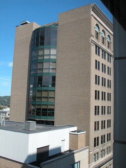 109 Capitol St, Charleston, WV en venta - Foto del edificio - Imagen 1 de 23