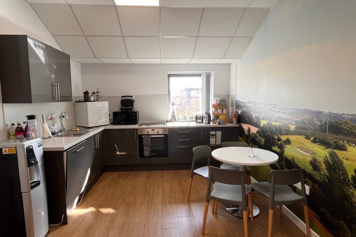 Sigford Rd, Exeter, DEV EX2 8NL - Unidad 4 - - Foto del interior - Image 2 of 3