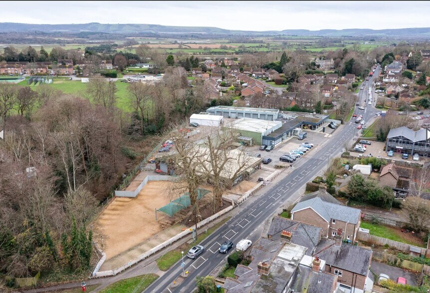 8 London Rd, Pulborough en venta - Vista aérea - Imagen 2 de 2